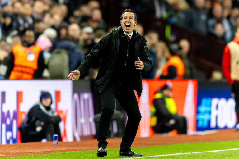 Unai Emery during Champions League match Aston Villa v PSG