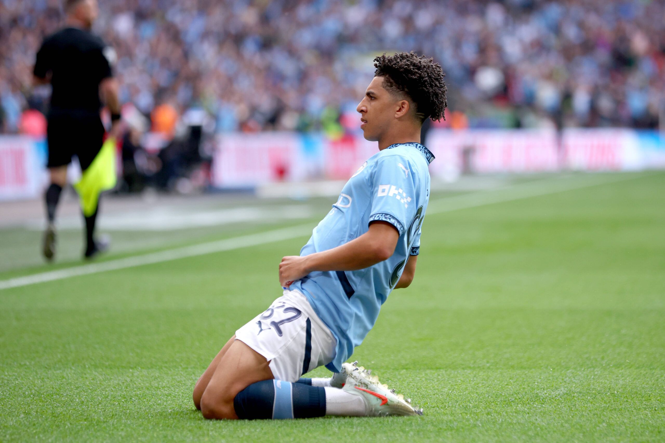 Rico Lewis: The New Surprise Element in Manchester City Tactical Tweak