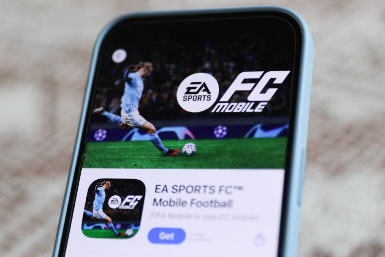 EA Sports Mobile is one of the best football games available