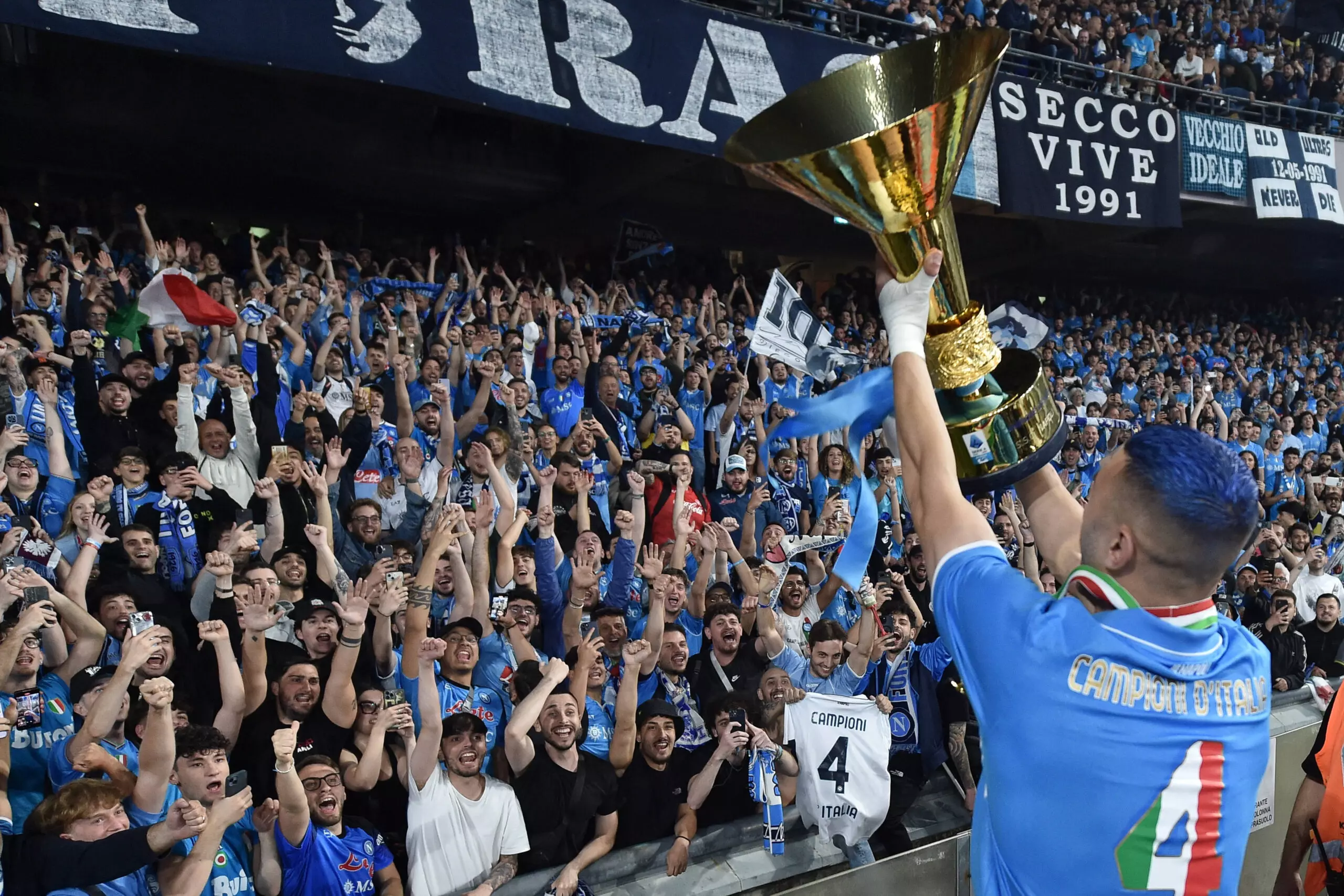 Napoli Edge Inter Milan for Seria A Title Glory