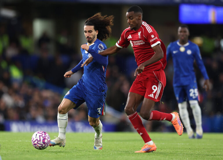 Alexander Isak's Form: Should Arne Slot Bench the New Liverpool Signing?