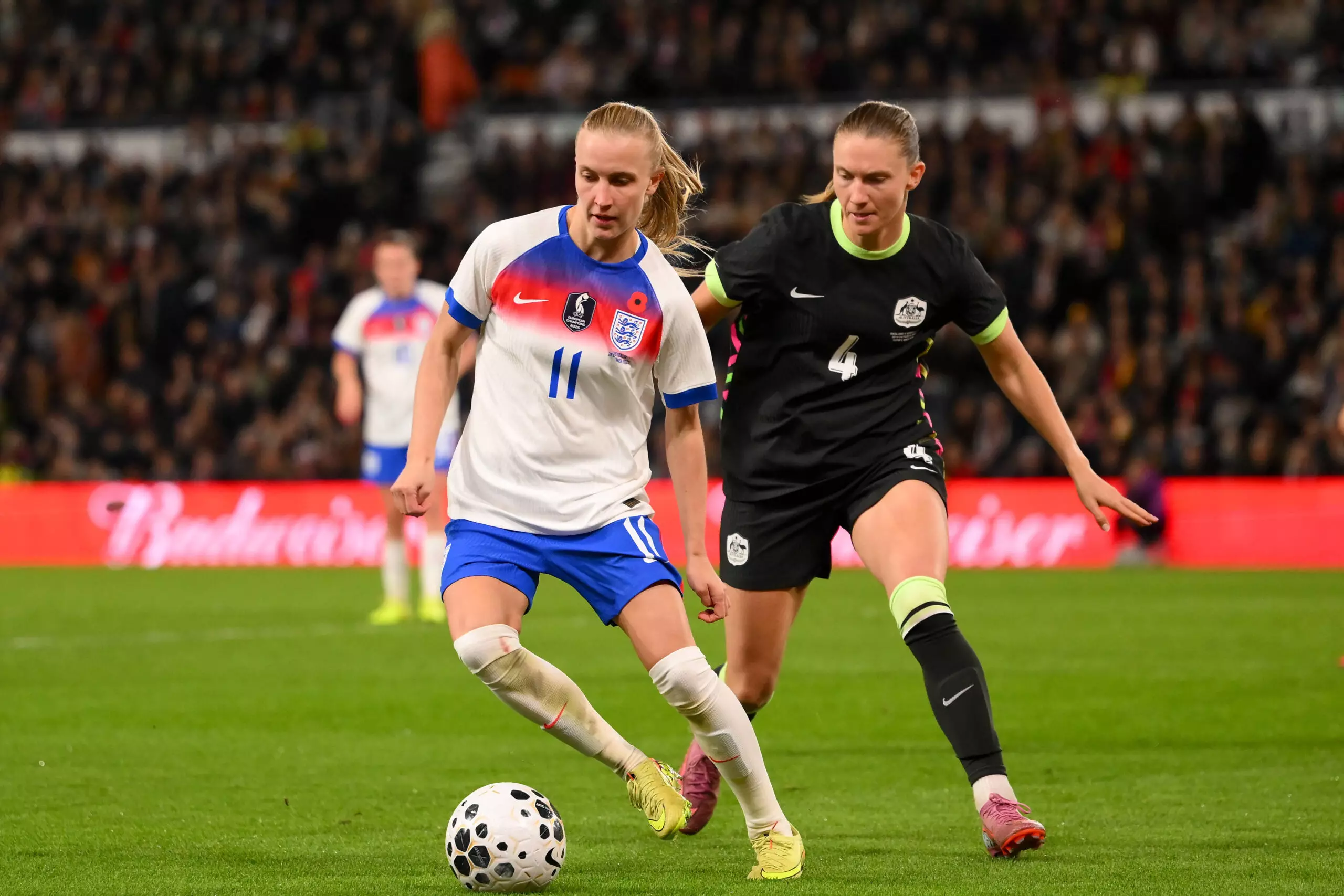 Should Aggie Beever-Jones Start for England?