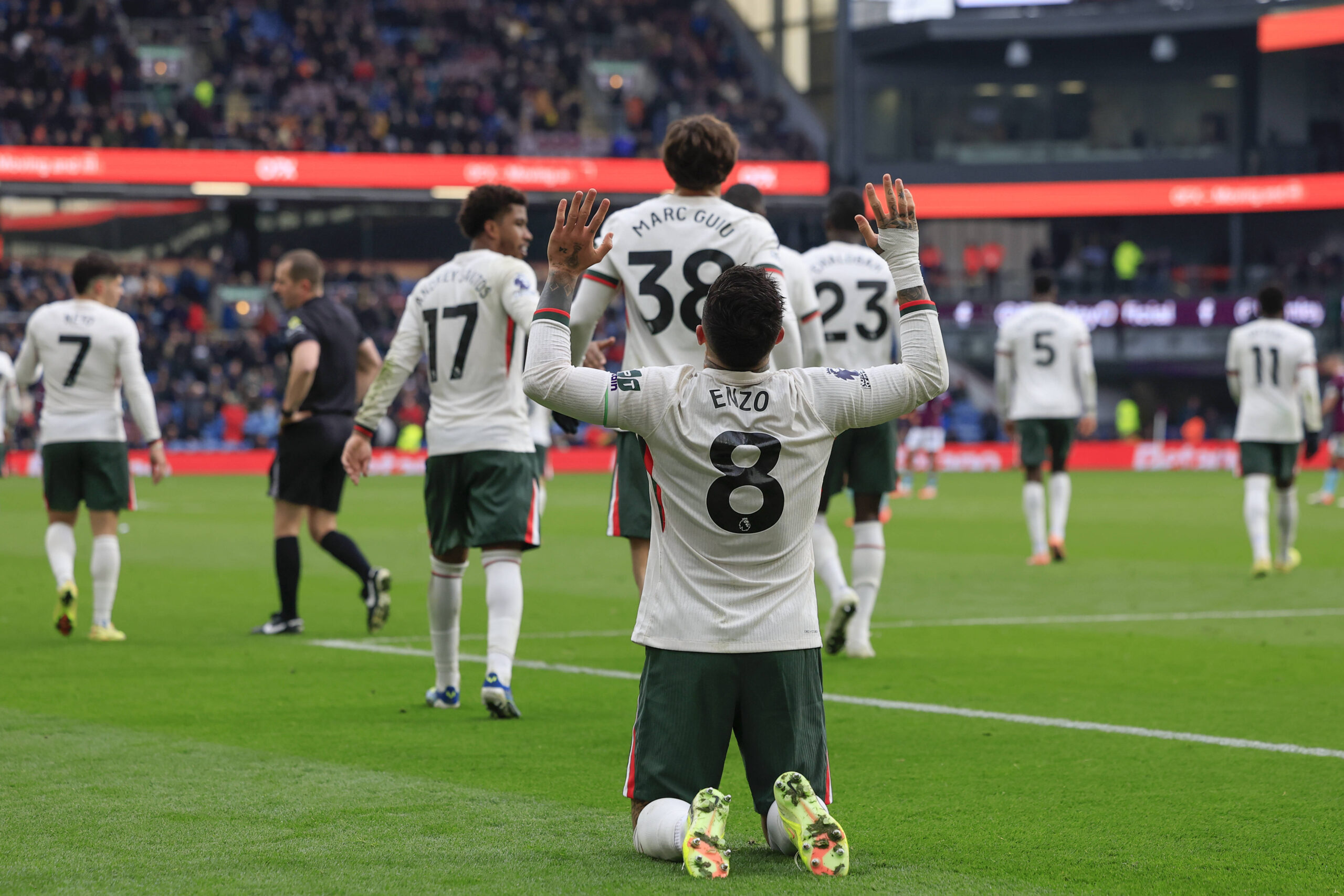 Chelsea vs Burnley 2-0: Enzo Maresca Manages the Chaos as Chelsea Grind Out Win Before Defining Week
