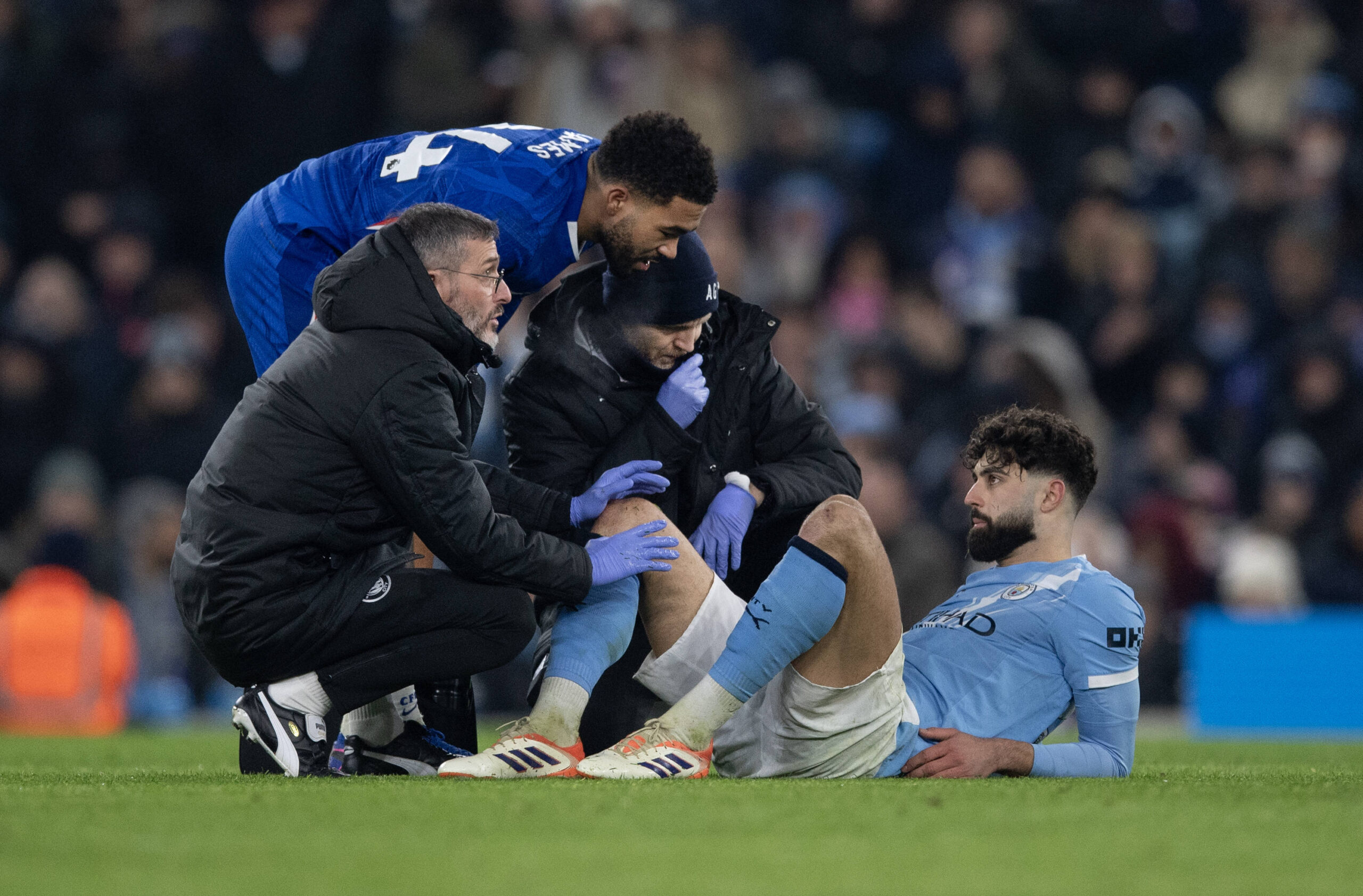 Manchester City Injury News: The Two Selection Headaches That Could Decide If City Overtakes Arsenal in the Premier League Title Race