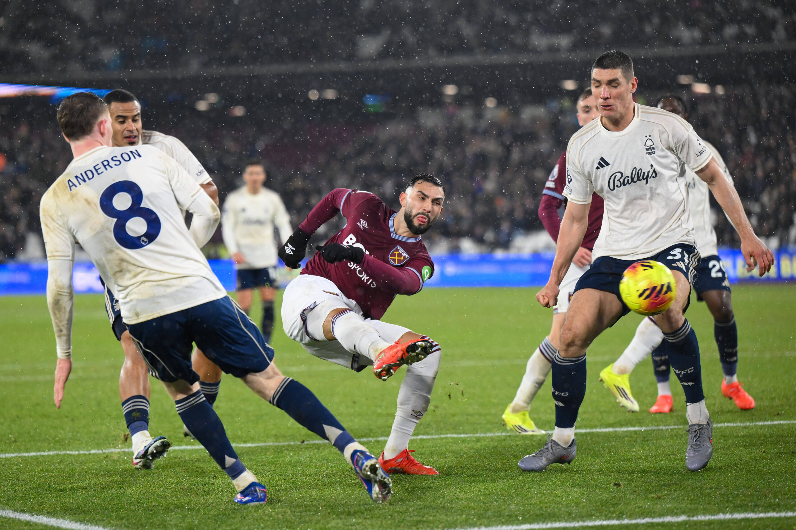 West Ham vs Nottingham Forest 1-2: Gibbs-White Penalty Downs Hammers In Relegation Six-Pointer