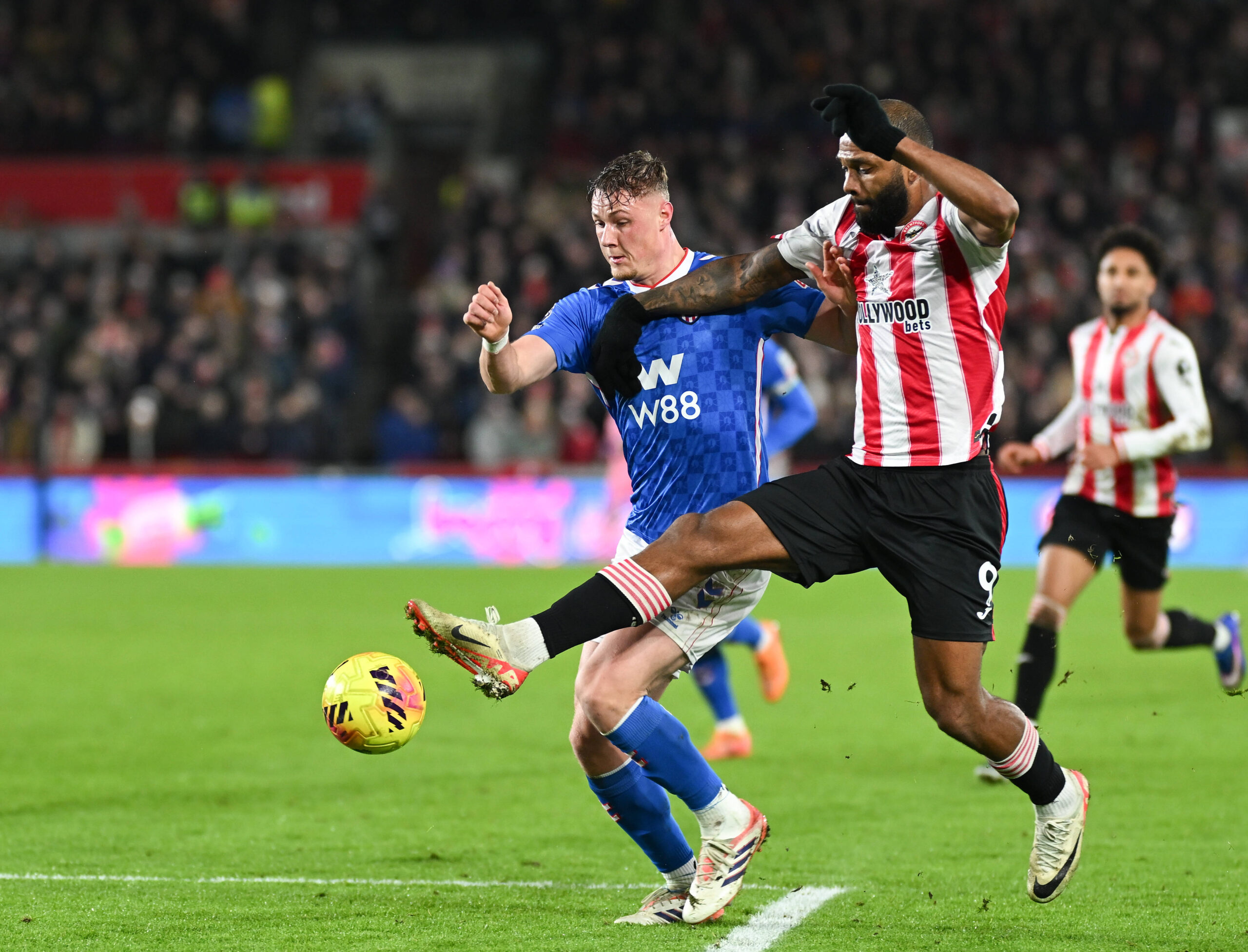 Brentford vs Sunderland 3-0: Bees Fly Into The Top Six As Fantastic Thiago And Schade Combine