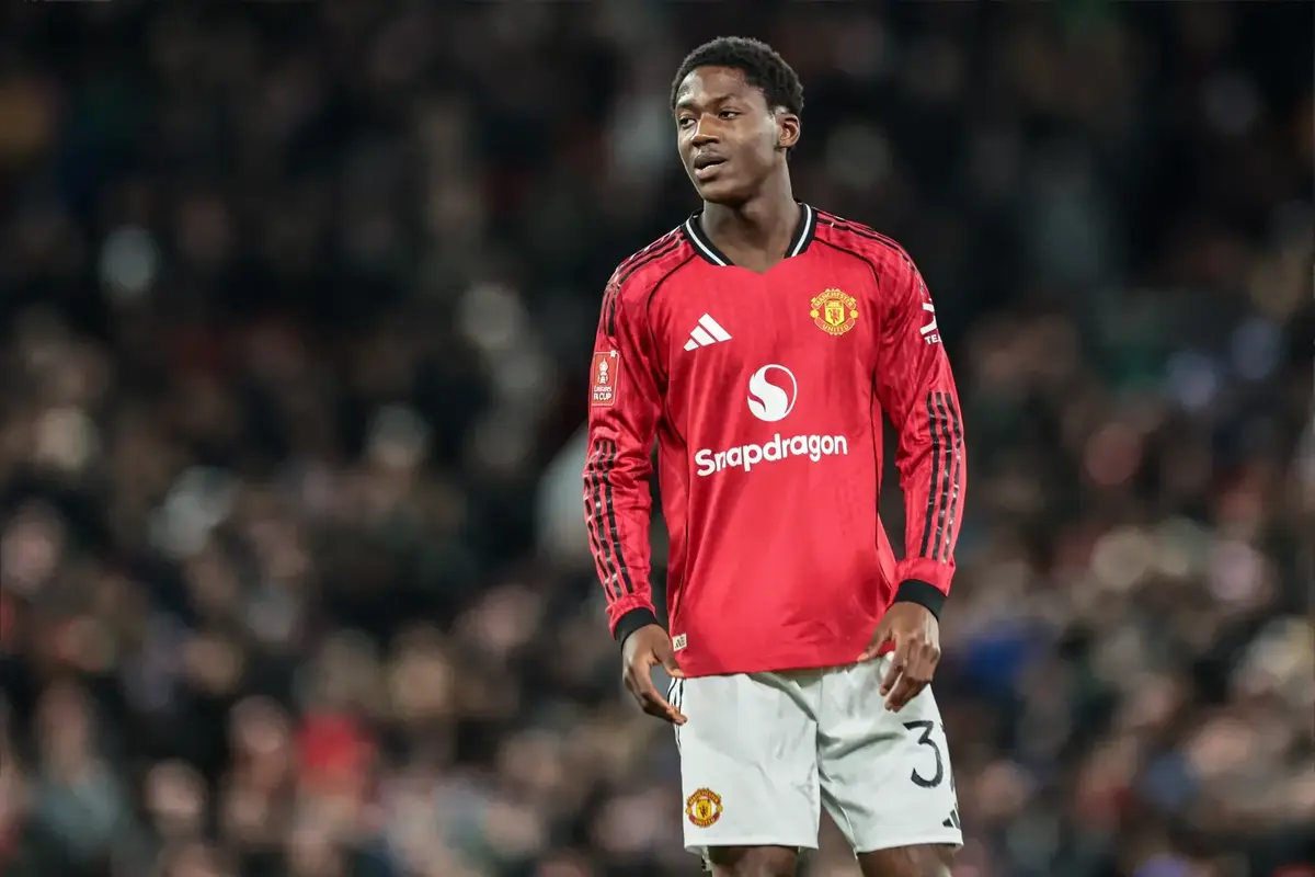 Kobbie Mainoo New Contract: Manchester United Contract Talks Begin As Casemiro Exit Approaches