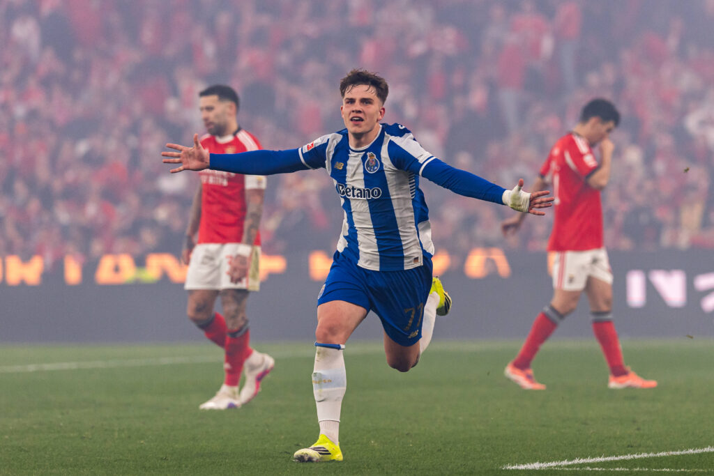 FC Porto's Teenage Wonderkid: Oskar Pietuszewski Brilliance Putting Europe's Elite On Notice