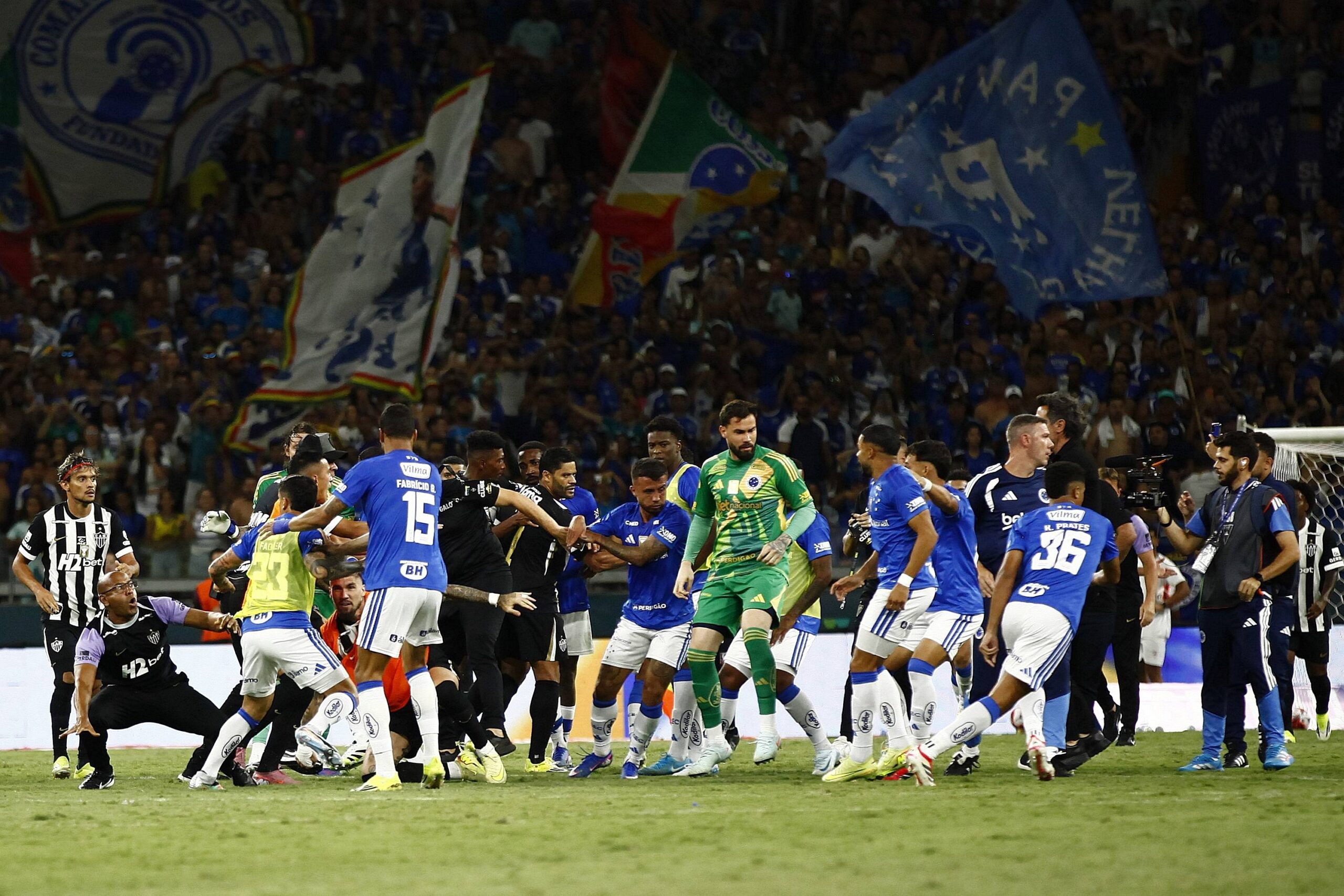 Historic Brazilian Derby Chaos: Record 23 Red Cards in Cruzeiro vs Atlético Mineiro Brawl - What Punishments Are Coming?